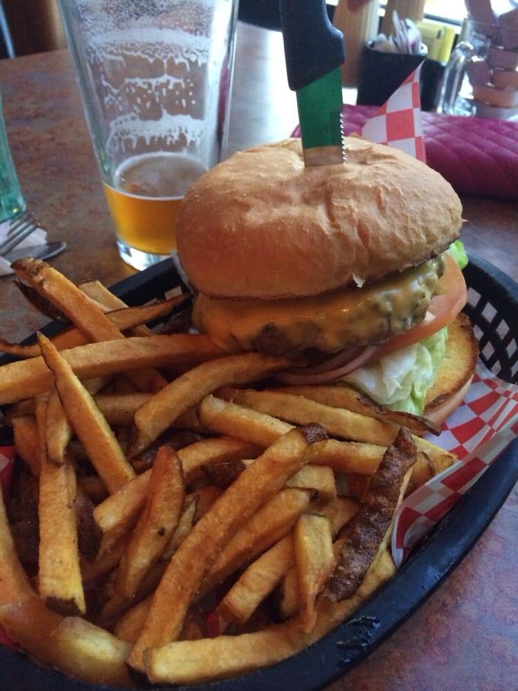 Concordia Ale House | restaurant | 3276 NE Killingsworth St, Portland, OR 97211, USA | 5032873929 OR +1 503-287-3929