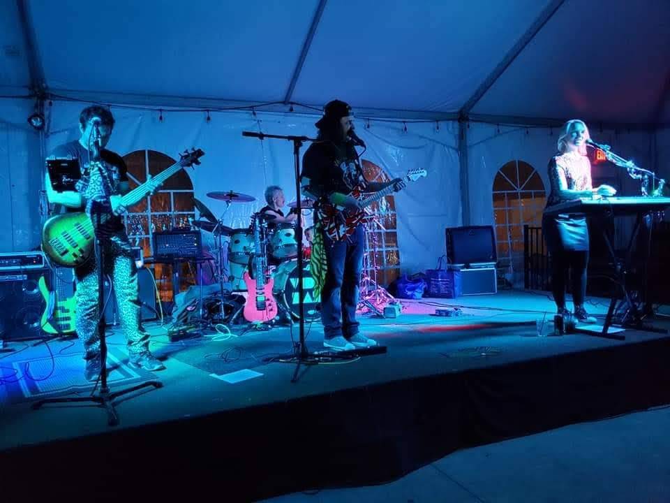 The Steel Pub Sports Bar and Grille | restaurant | 320 E 1st St, Bethlehem, PA 18015, USA | 6106255005 OR +1 610-625-5005