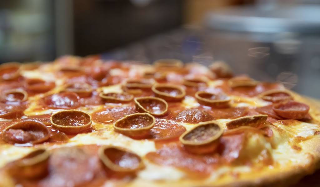 Delish Pizza | restaurant | 2246 Sunrise Blvd, Gold River, CA 95670, USA | 9168510000 OR +1 916-851-0000