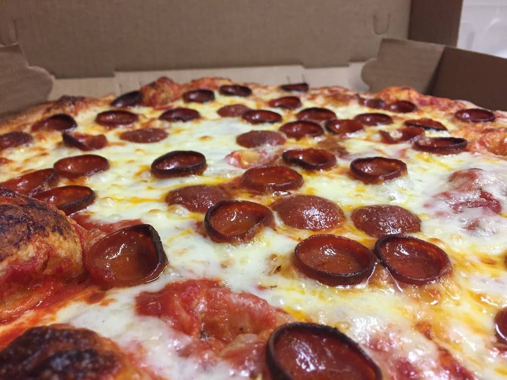 Ginos Pizza Place | restaurant | 351 Fries Rd, Tonawanda, NY 14150, USA | 7168368020 OR +1 716-836-8020