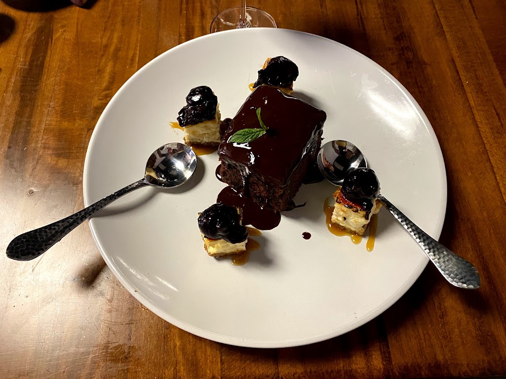 Burlys California Bistro | restaurant | 1219 N Carpenter Rd suite 5, Modesto, CA 95351, USA | 2093129400 OR +1 209-312-9400