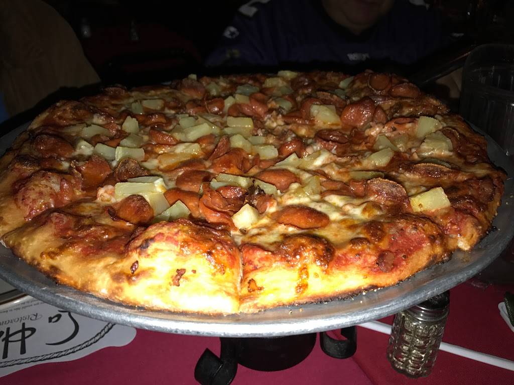 La Hacienda Ristorante and Pizzeria | restaurant | 3019 Pine Ave, Niagara Falls, NY 14301, USA | 7162852536 OR +1 716-285-2536