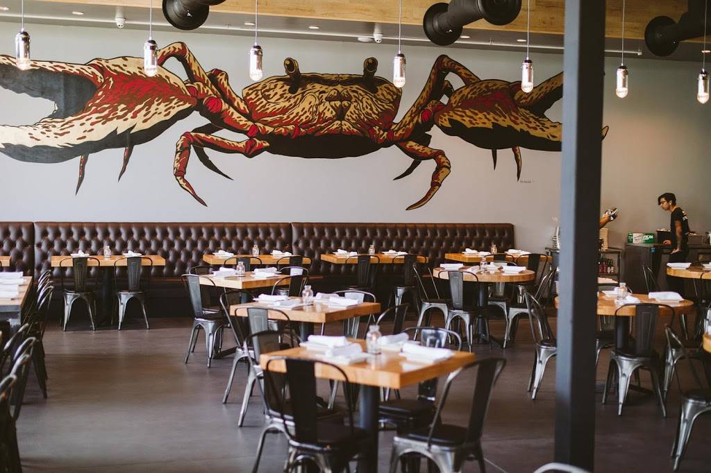 EMC Seafood & Raw Bar Oxnard | restaurant | Space 3015, 511 Town Center Dr Space 3015, Oxnard, CA 93036, USA | 8052784997 OR +1 805-278-4997