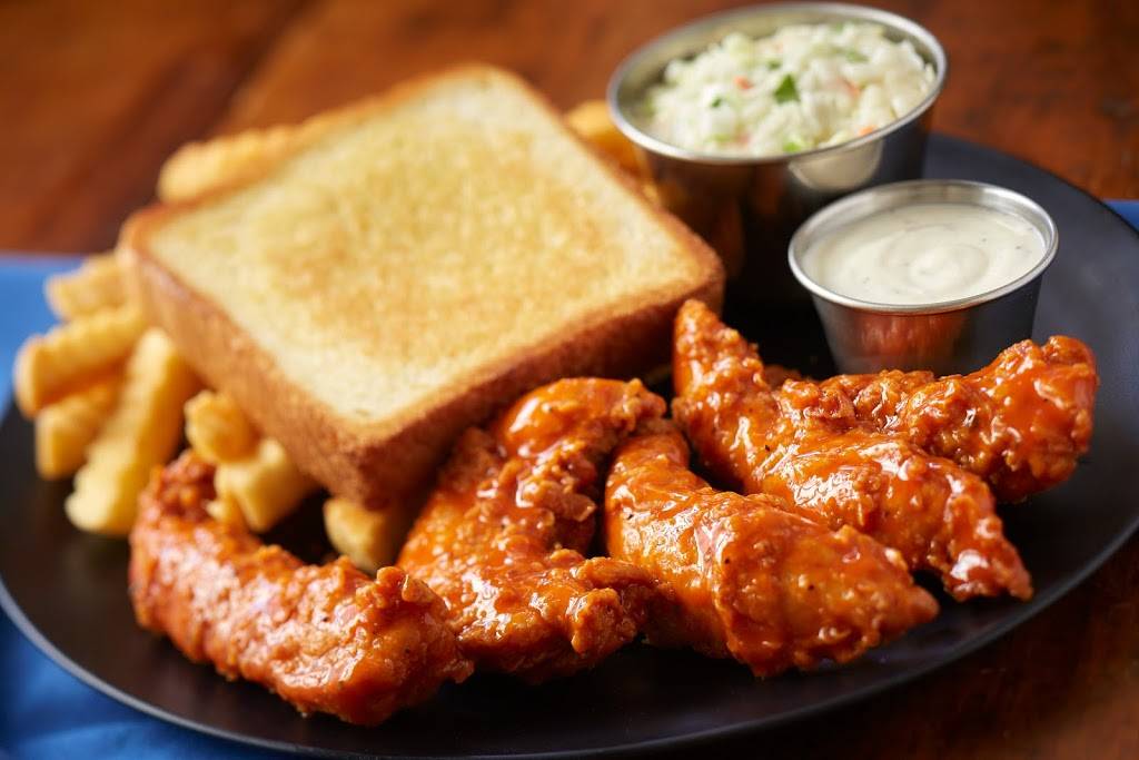 Zaxbys Chicken Fingers & Buffalo Wings | restaurant | 8810 Wesleyan Rd, Indianapolis, IN 46268, USA | 3176722471 OR +1 317-672-2471