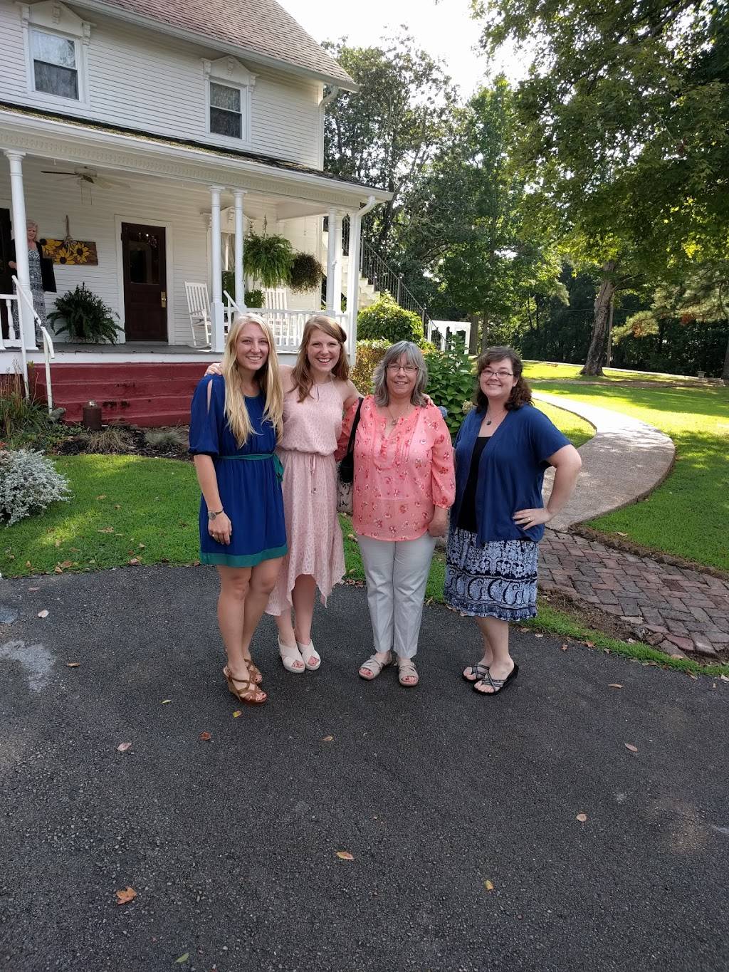 Miss Audreys Tea Room | restaurant | 201 S Ramsey St, Manchester, TN 37355, USA | 9317284430 OR +1 931-728-4430