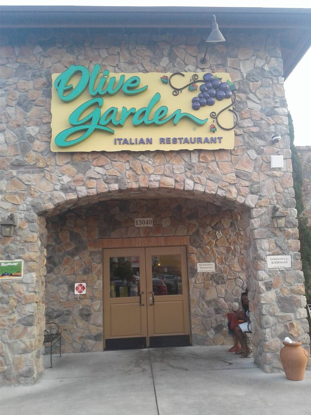 Olive Garden Italian Restaurant | meal takeaway | 13040 City Station Dr, Jacksonville, FL 32218, USA | 9046969502 OR +1 904-696-9502