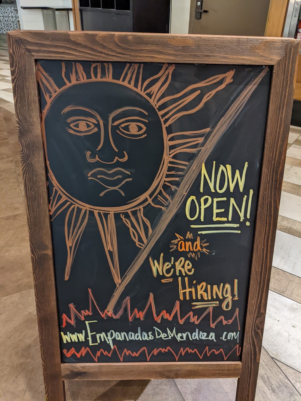 Empanadas De Mendoza | restaurant | Tysons II Galleria, Tysons, VA 22102, USA | 7033372727 OR +1 703-337-2727