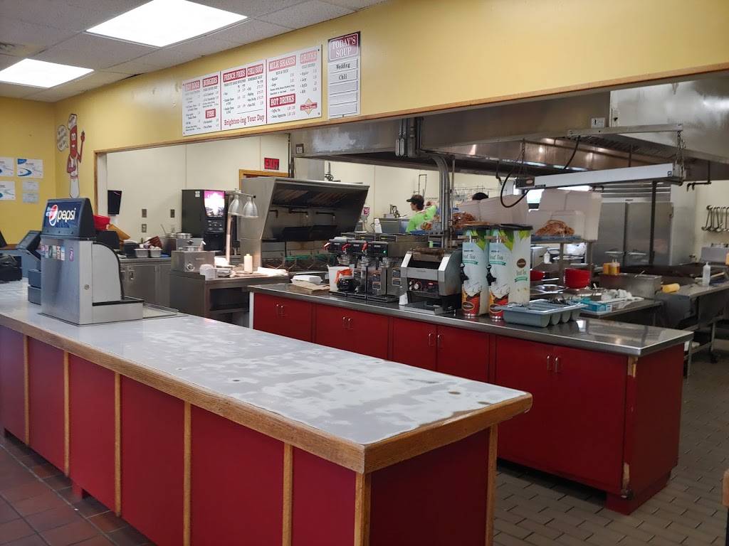 Brighton Hot Dog Shoppe | restaurant | 2625 Constitution Blvd, Beaver Falls, PA 15010, USA | 7248471000 OR +1 724-847-1000