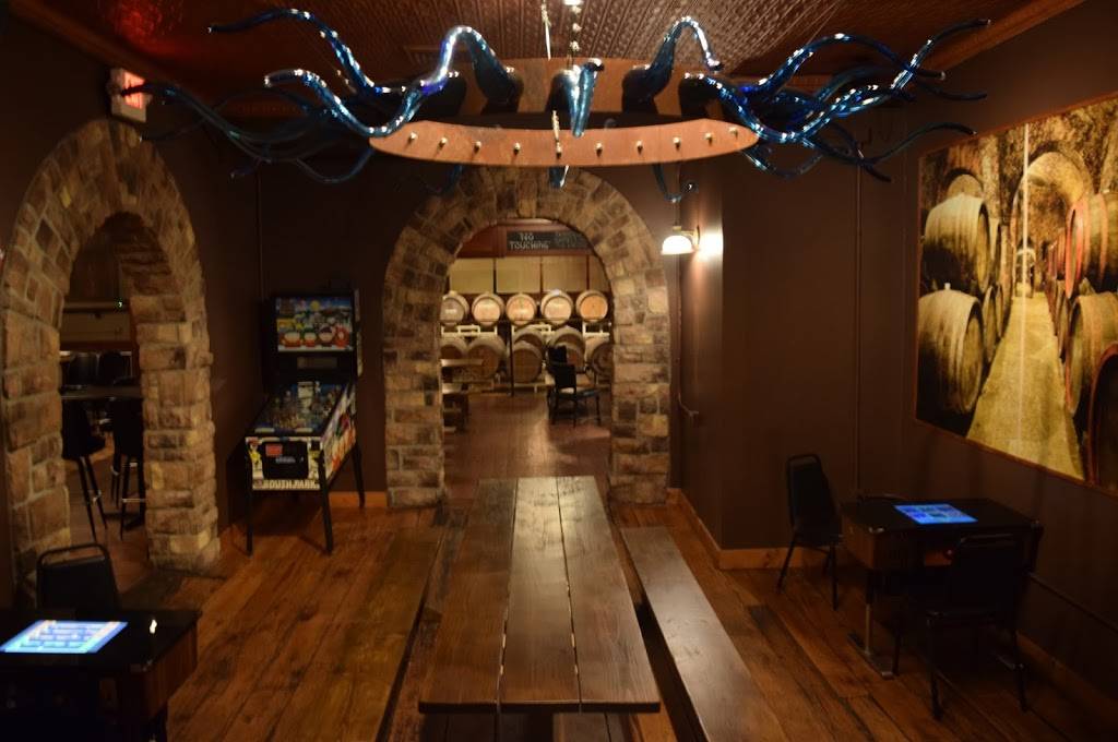 The BottleHouse Brewery and Mead Hall | restaurant | 13368 Madison Ave, Lakewood, OH 44107, USA | 2169260025 OR +1 216-926-0025