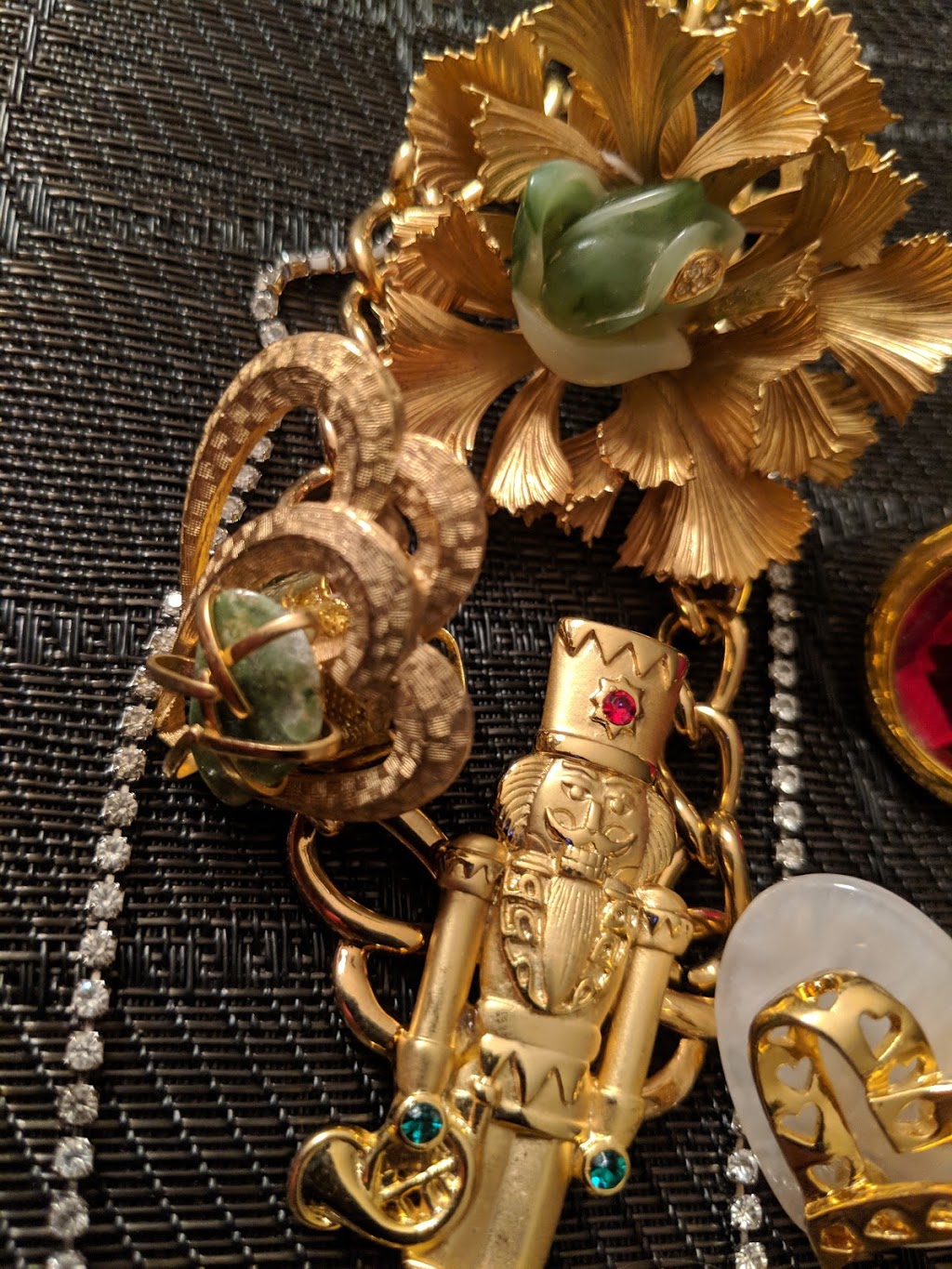 Starbucks | cafe | 39 W Division St, Chicago, IL 60610, USA | 3129516992 OR +1 312-951-6992