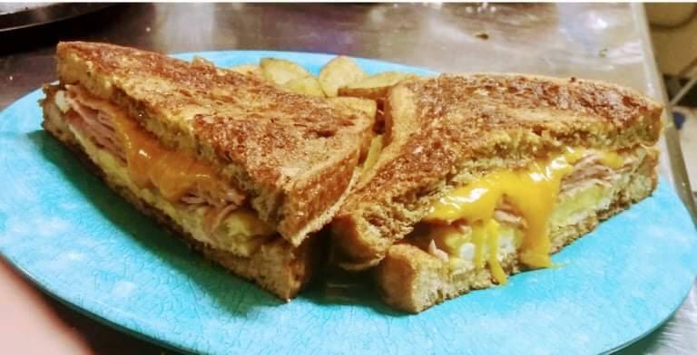 Sun & Sand Cafe | restaurant | 1460 Ocean Shore Blvd, Ormond Beach, FL 32176, USA | 3862389169 OR +1 386-238-9169