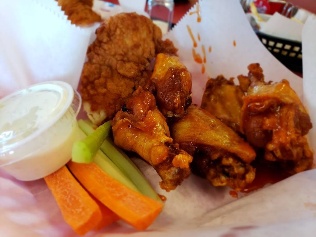 Philly Steak & Wings | restaurant | 1450 W Southern Ave A, Mesa, AZ 85202, USA | 4809621144 OR +1 480-962-1144