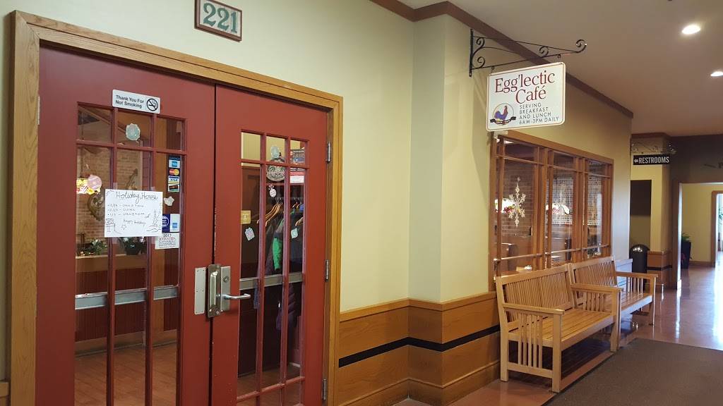 Egglectic Café | restaurant | 221 Town Square, Wheaton, IL 60189, USA | 6302609001 OR +1 630-260-9001