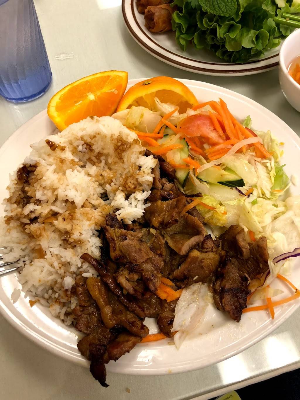 Saigon Restaurant | restaurant | 326 Frank H Ogawa Plaza, Oakland, CA 94608, USA | 5104654545 OR +1 510-465-4545