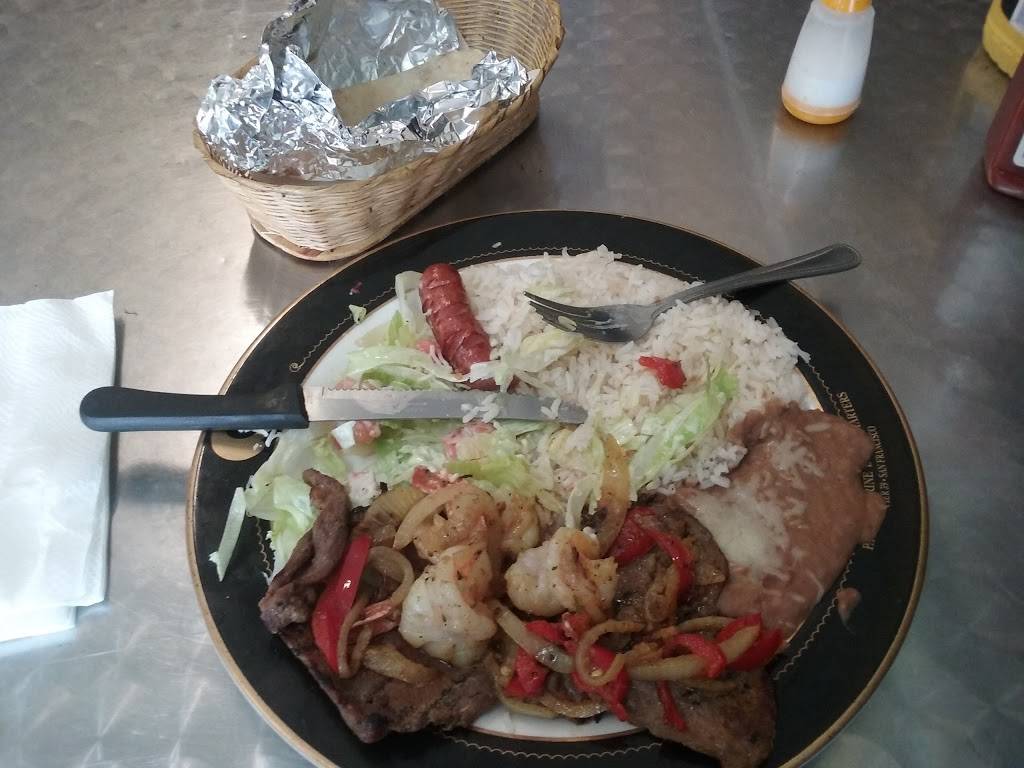 Mr Pollo- Aguila de Oro | restaurant | 6123 Mission St, Daly City, CA 94014, USA | 4154945076 OR +1 415-494-5076