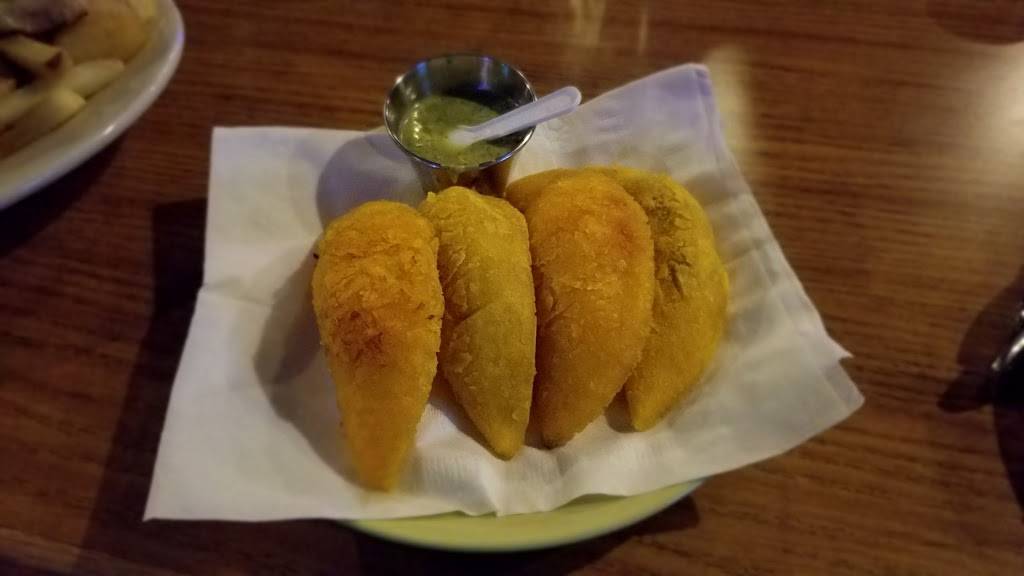 Congas Restaurant & Lounge | restaurant | 7021 W Higgins Ave, Chicago, IL 60656, USA | 7737756615 OR +1 773-775-6615