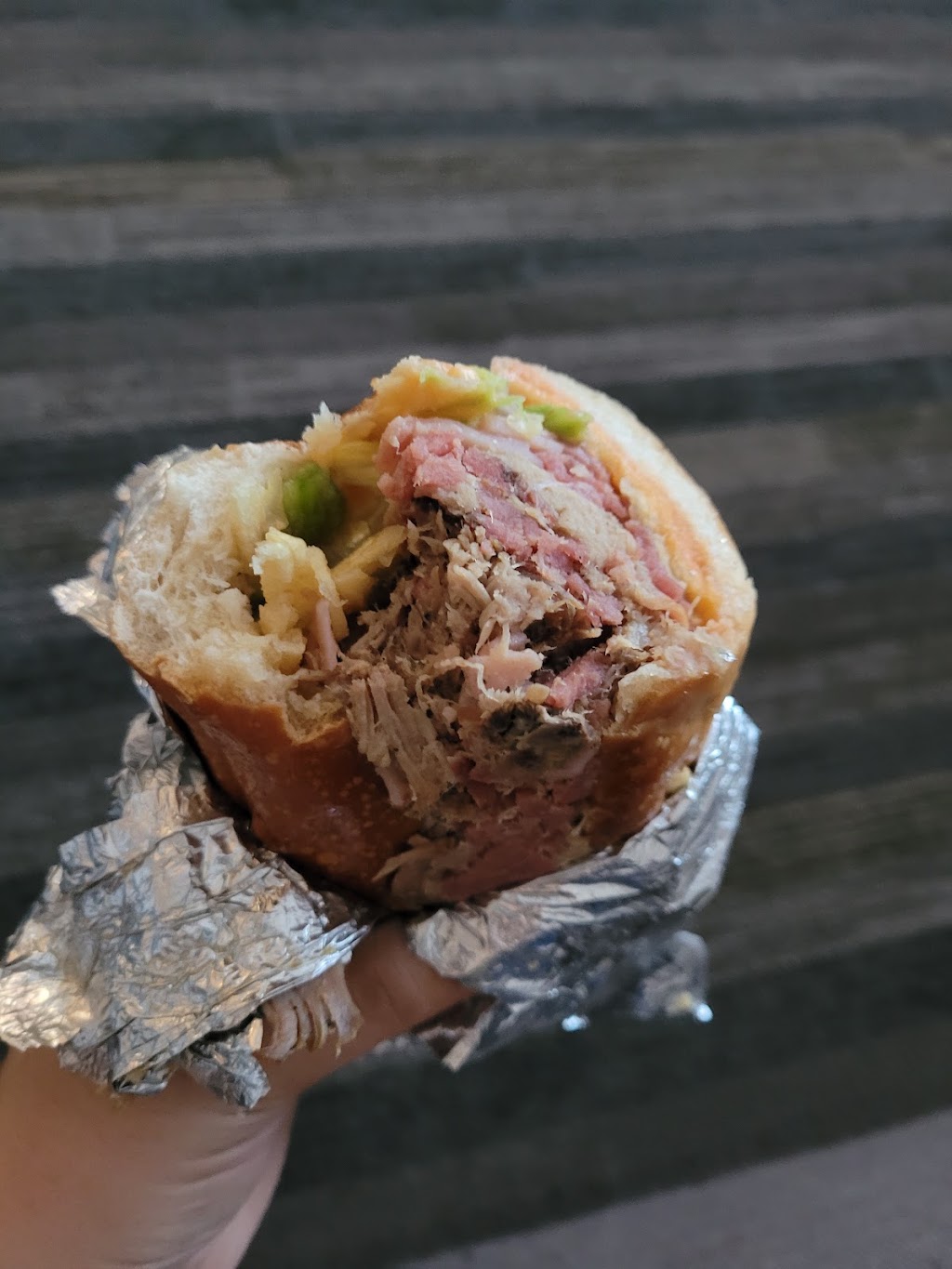 Borinquen Bakery | bakery | 406 Broadway, Newark, NJ 07104, USA | 9734850350 OR +1 973-485-0350