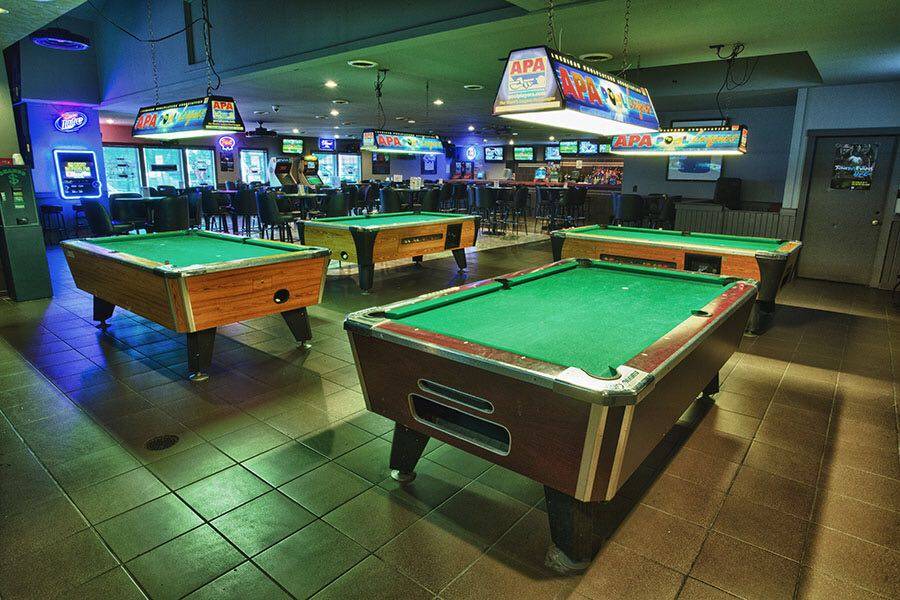 Longshots Sports Bar | restaurant | 2251 US-41, Schererville, IN 46375, USA | 2193220080 OR +1 219-322-0080
