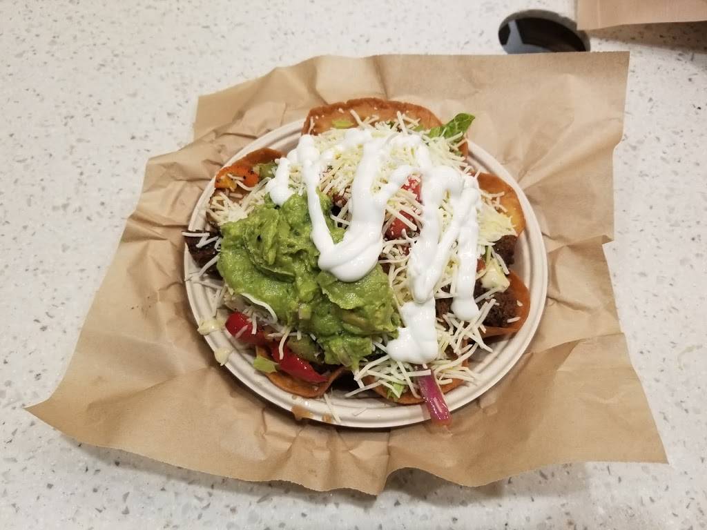 QDOBA Mexican Eats | restaurant | 180 Gravois Bluffs Cir Dr Suite D, Fenton, MO 63026, USA | 6363051864 OR +1 636-305-1864