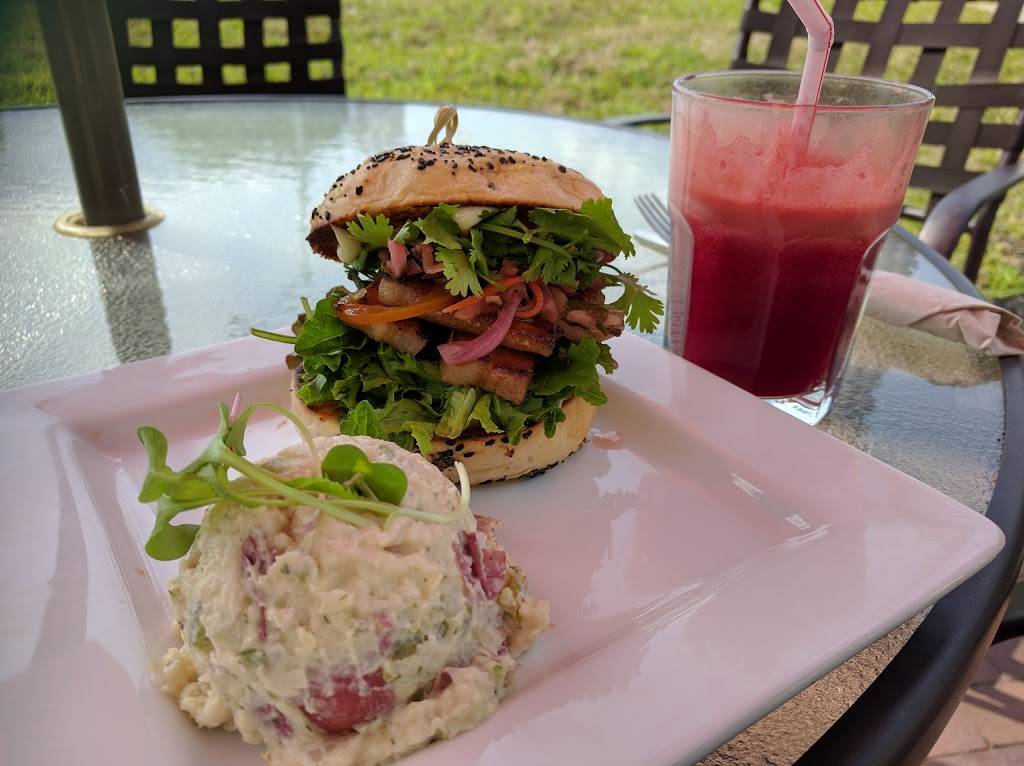 Earths Harvest Kitchen & Juicery | restaurant | 835 Central Ave, Dover, NH 03820, USA | 6035167600 OR +1 603-516-7600