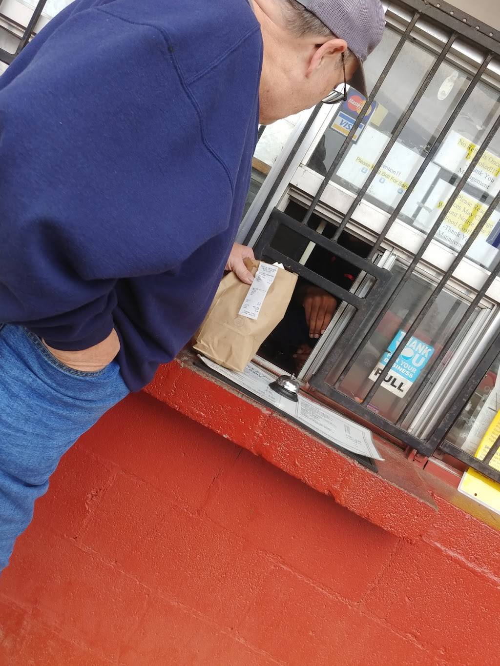 Lot A Burger | restaurant | 2260 S 3rd St, Memphis, TN 38109, USA | 9019462001 OR +1 901-946-2001