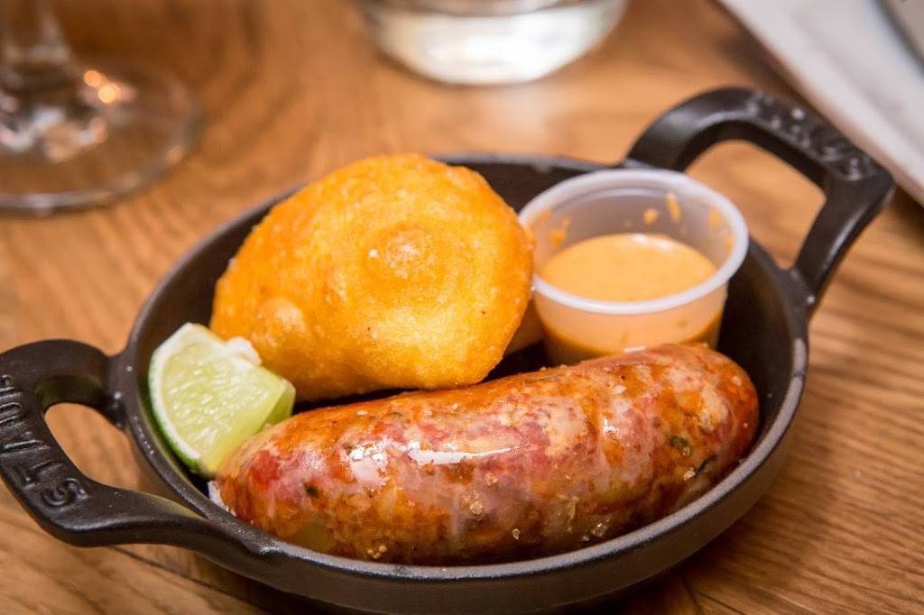 Baro | restaurant | 485 King St W, Toronto, ON M5V 1K4, Canada | 4163638388 OR +1 416-363-8388