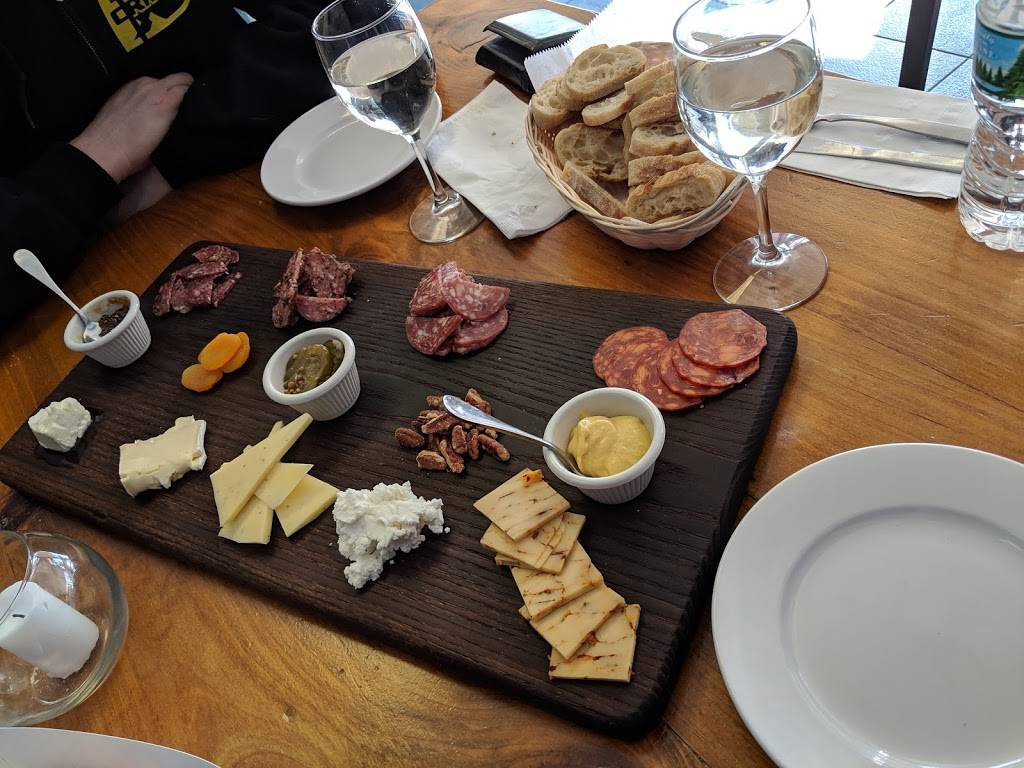 Edgewood Cheese Shop and Eatery | restaurant | 1828 Broad St, Cranston, RI 02905, USA | 4019412400 OR +1 401-941-2400