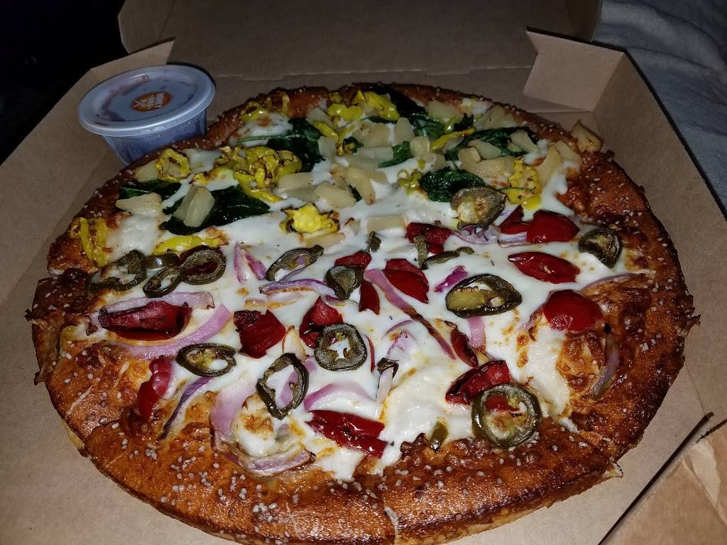 Pizza Hut | meal takeaway | 2323 Pacific Ave, Forest Grove, OR 97116, USA | 5033573368 OR +1 503-357-3368