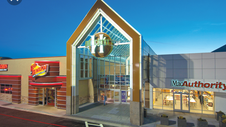 Red Robin Gourmet Burgers and Brews | restaurant | 2100 Hamilton Pl Blvd Suite 317, Chattanooga, TN 37421, USA | 4232962520 OR +1 423-296-2520