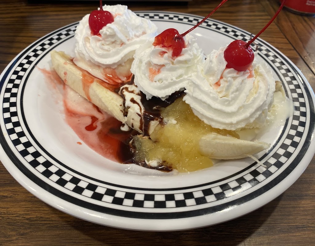 Charlie Cats Diner | restaurant | 1601 E Pine St, Deming, NM 88030, USA | 5755928427 OR +1 575-592-8427