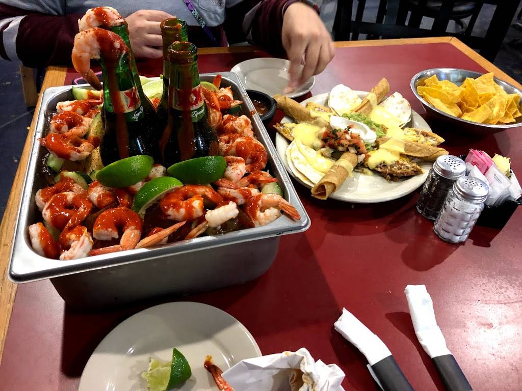 Rio Bravo Restaurant Seafood | restaurant | 4300 Town Center Dr Suite 1980, Fort Worth, TX 76115, USA | 8179205991 OR +1 817-920-5991