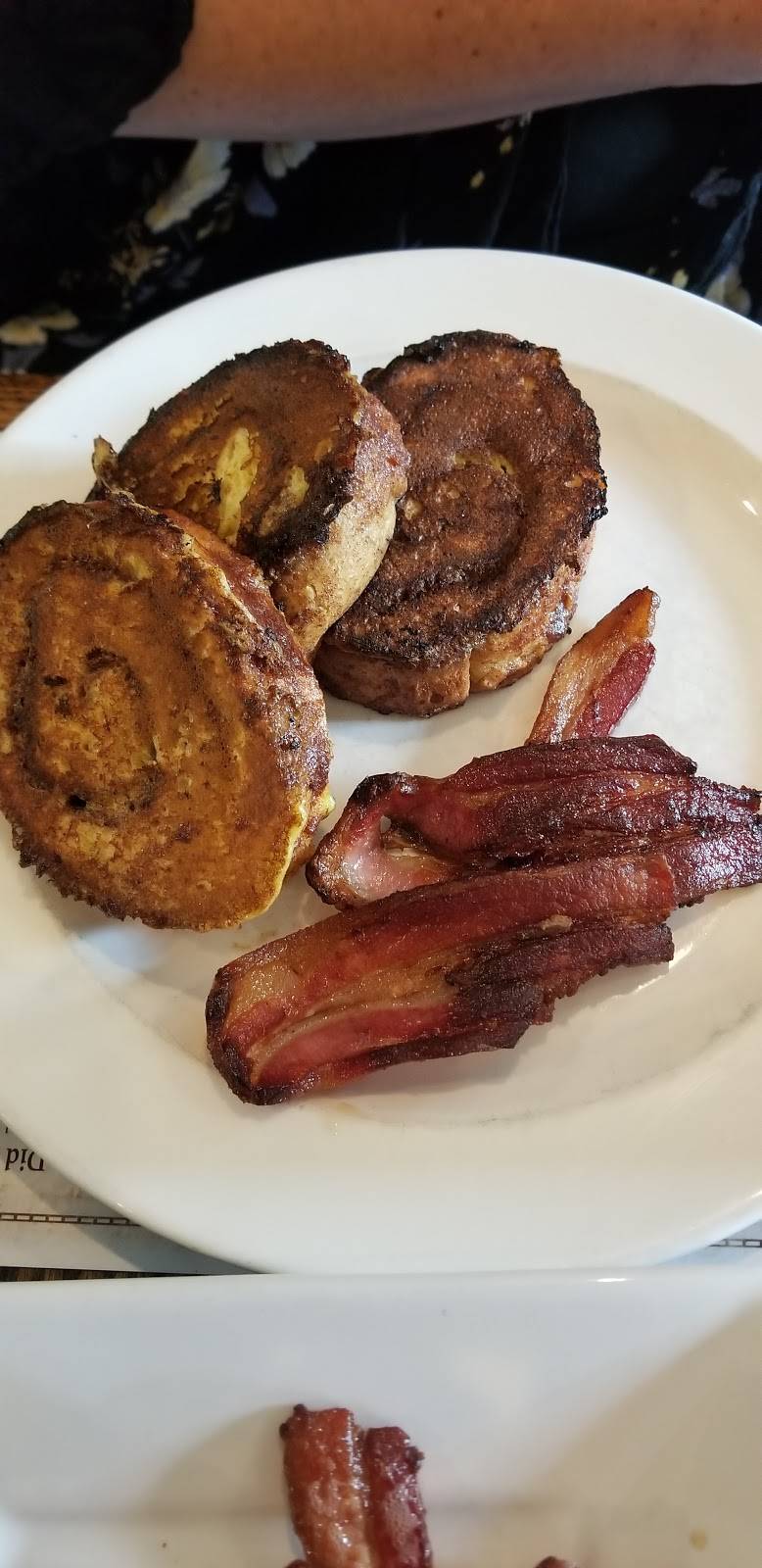 Canal Tavern of Zoar | restaurant | 8806 Towpath Rd NE, Bolivar, OH 44612, USA | 3308744444 OR +1 330-874-4444