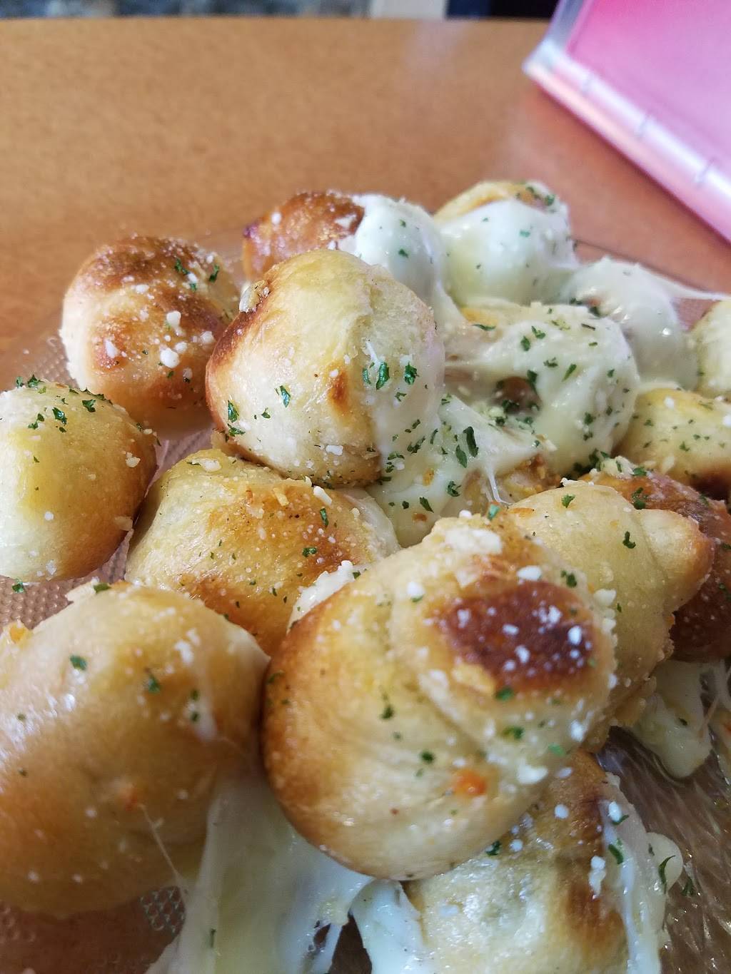 Papa Gios Pizzeria of East Orlando | meal takeaway | 16869 E Colonial Dr, Orlando, FL 32820, USA | 4075684300 OR +1 407-568-4300