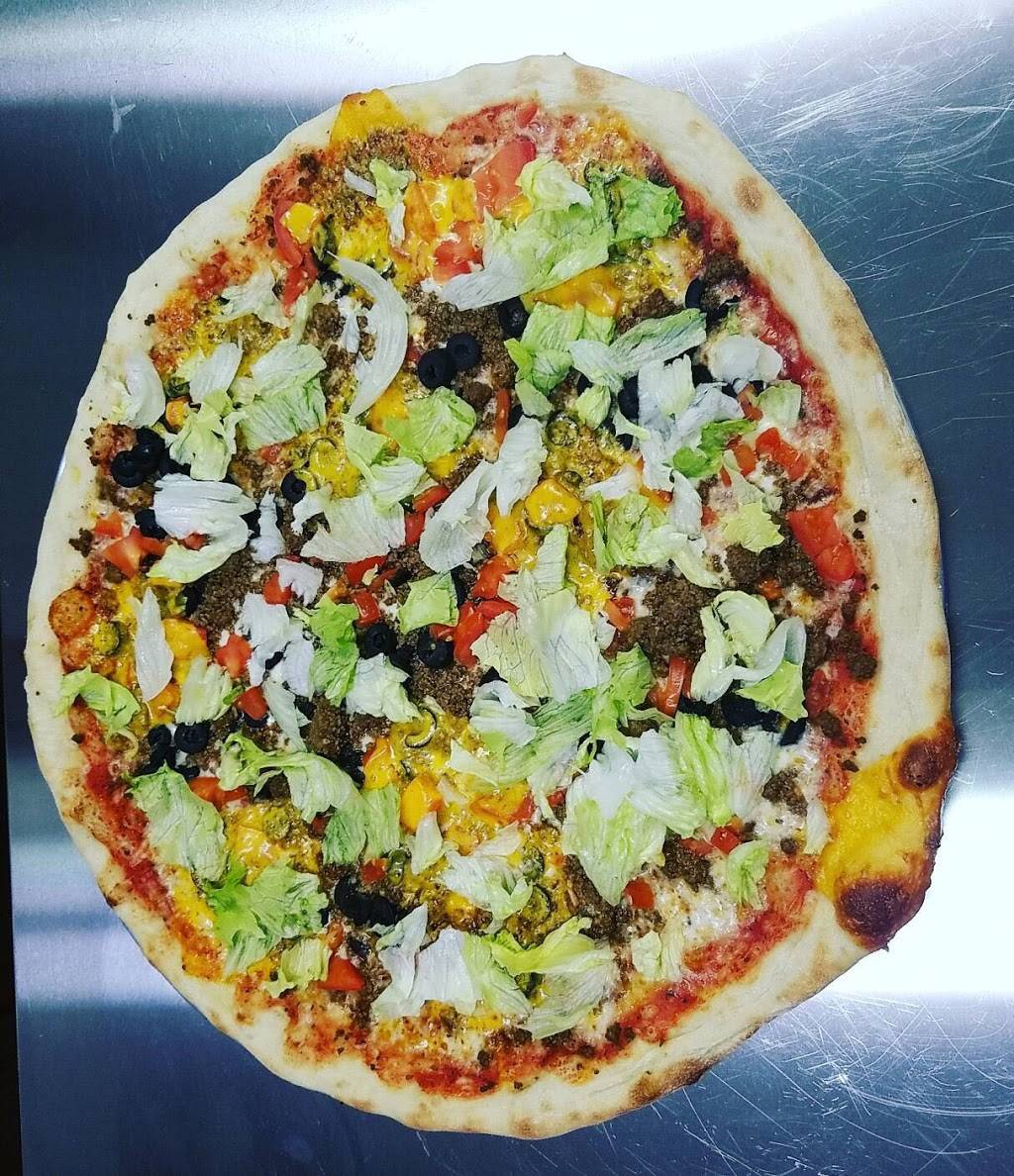 Santinos Pizza & More | restaurant | 205 S Topsail Dr, Surf City, NC 28445, USA | 9105412759 OR +1 910-541-2759