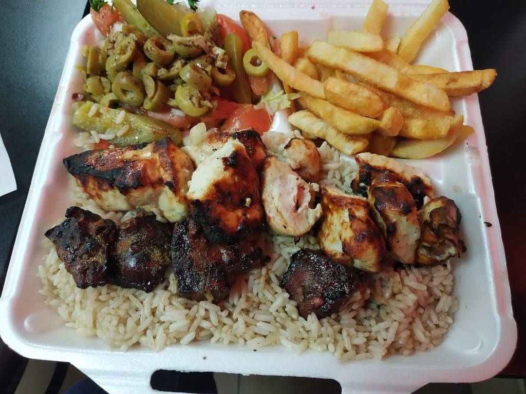 restaurant farhat cote des neiges | restaurant | 5785 Chemin de la Côte-des-Neiges, Montréal, QC H3S 1Y8, Canada | 5147384045 OR +1 514-738-4045