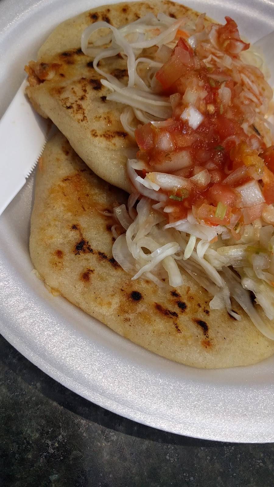 100% SALVADOREÑO Restaurant & Take out | restaurant | 612 Trethewey Dr, Toronto, ON M6M 4C3, Canada | 4162490305 OR +1 416-249-0305