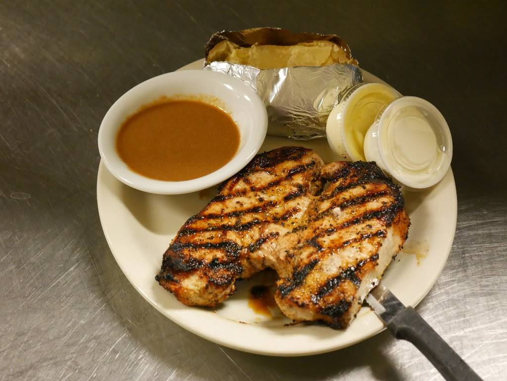 Mick and Marys Inc. | restaurant | 310 E Ebony St, Thayer, IL 62689, USA | 2179652163 OR +1 217-965-2163