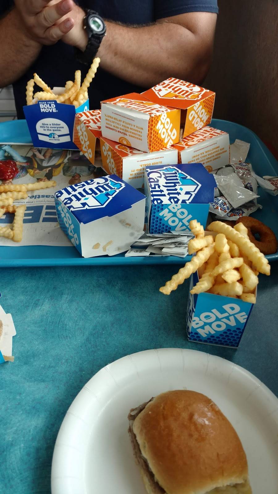 White Castle | restaurant | 1620 Stringtown Rd, Grove City, OH 43123, USA | 6148712546 OR +1 614-871-2546