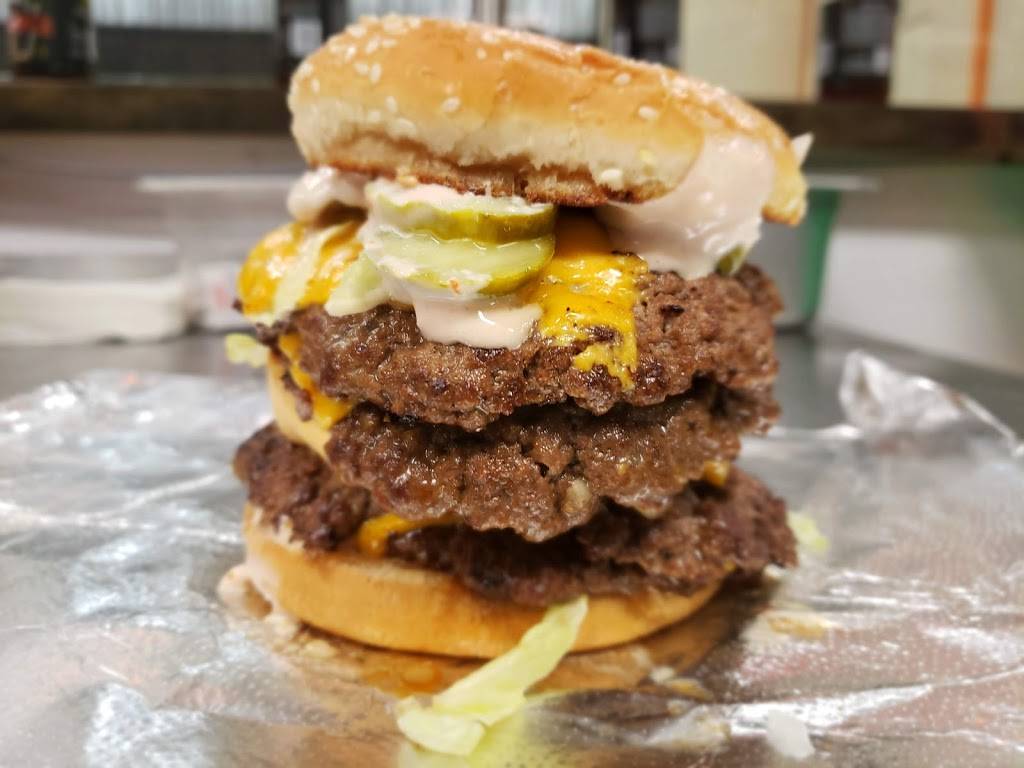 Hamburger Mikey | restaurant | 1125 3rd St, Muskegon, MI 49441, USA | 2313279028 OR +1 231-327-9028