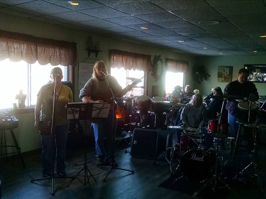 Docks Grill At Pirates Cove Marina | restaurant | 9607, 9170 Horseshoe Island Rd, Clay, NY 13041, USA | 3159340002 OR +1 315-934-0002