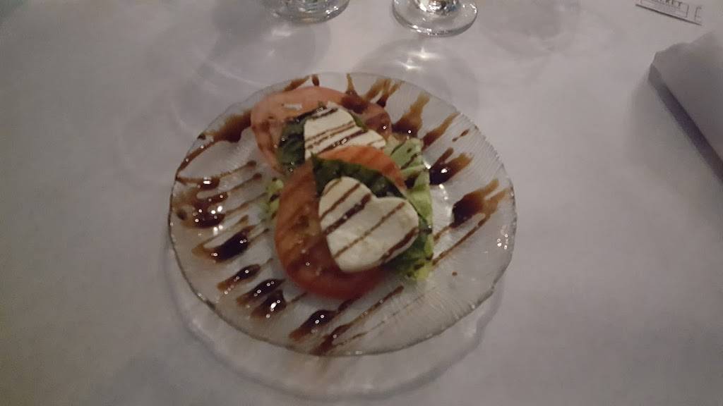 Sinatras Ristorante | restaurant | 355 Cassadaga Rd, Lake Helen, FL 32744, USA | 3862183806 OR +1 386-218-3806