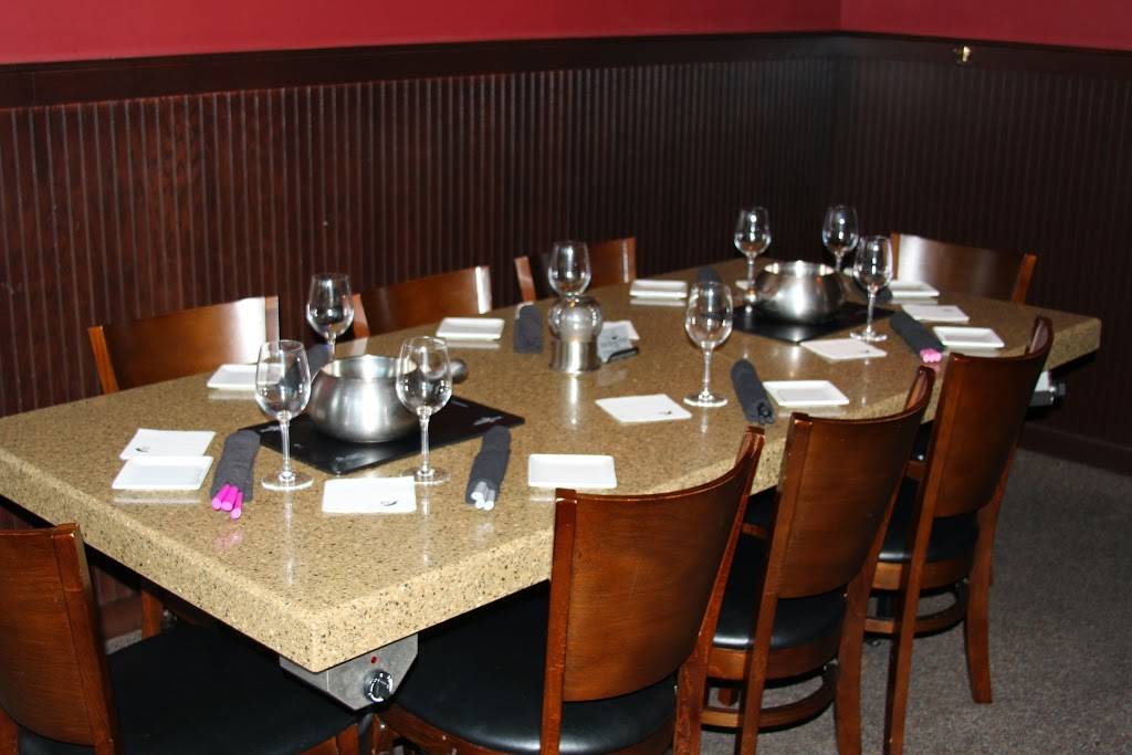The Melting Pot | restaurant | 6683 Delmar Blvd, University City, MO 63130, USA | 3147254141 OR +1 314-725-4141
