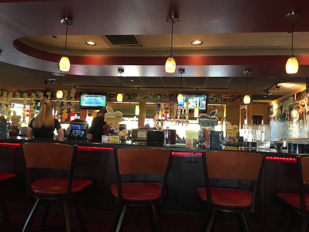 Applebees Grill + Bar | restaurant | 10305 S Eastern Ave, Henderson, NV 89052, USA | 7029908646 OR +1 702-990-8646