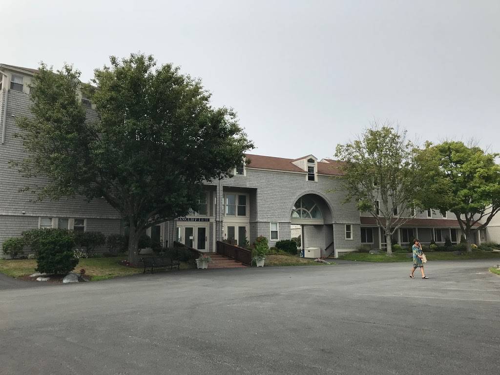 OceanCliff Hotel | restaurant | 65 Ridge Rd, Newport, RI 02840, USA | 4016197925 OR +1 401-619-7925