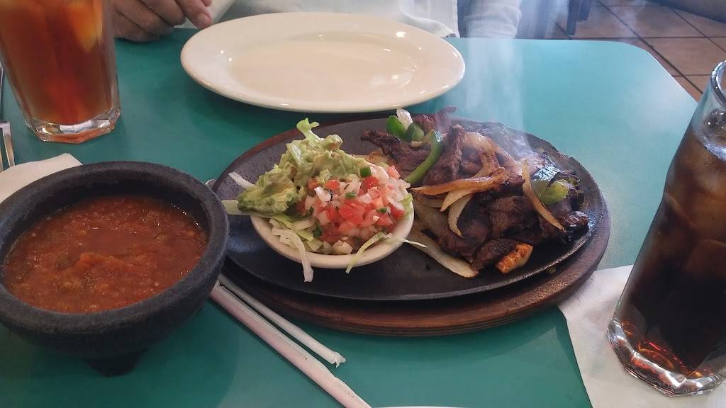 Antonios Mexican Grille | restaurant | 3147 W Holcombe Blvd, Houston, TX 77025, USA | 7137971050 OR +1 713-797-1050