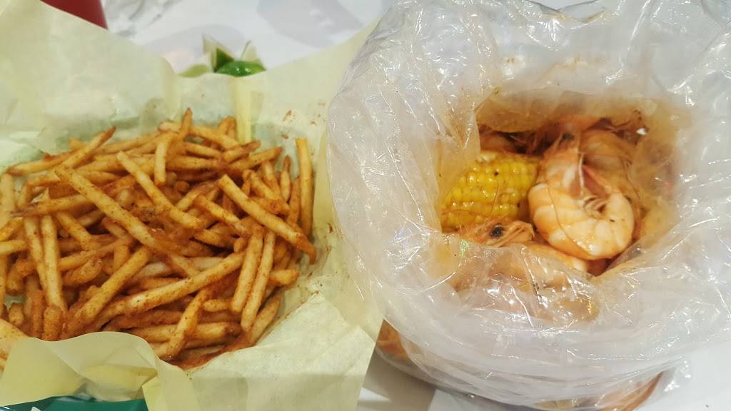 The Kickin Crab | restaurant | 1390 Fullerton Rd #102, Rowland Heights, CA 91748, USA | 6269653888 OR +1 626-965-3888