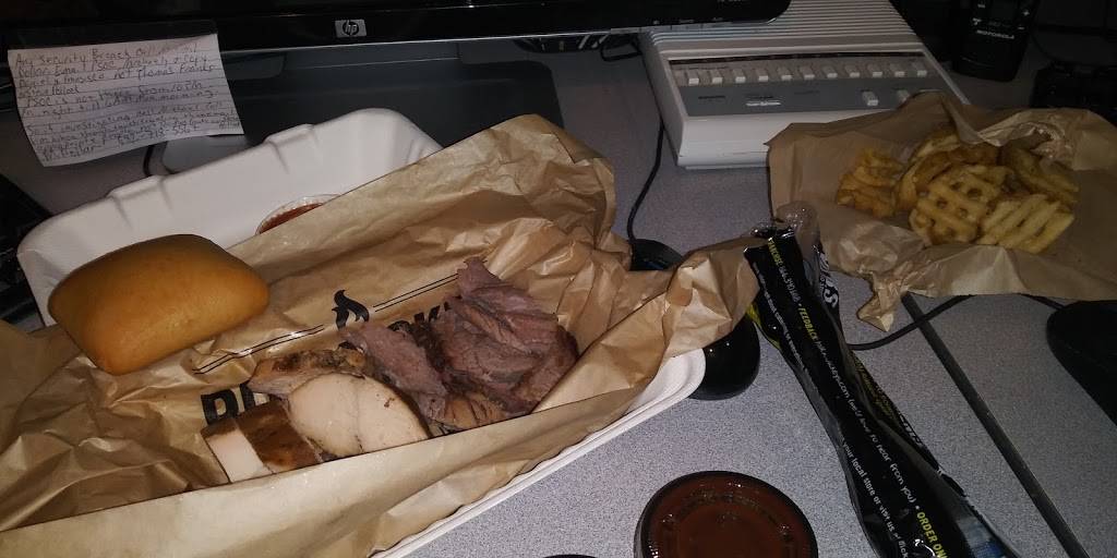 Dickeys Barbecue Pit | restaurant | 5900 Bosque Blvd, Waco, TX 76710, USA | 2547511232 OR +1 254-751-1232