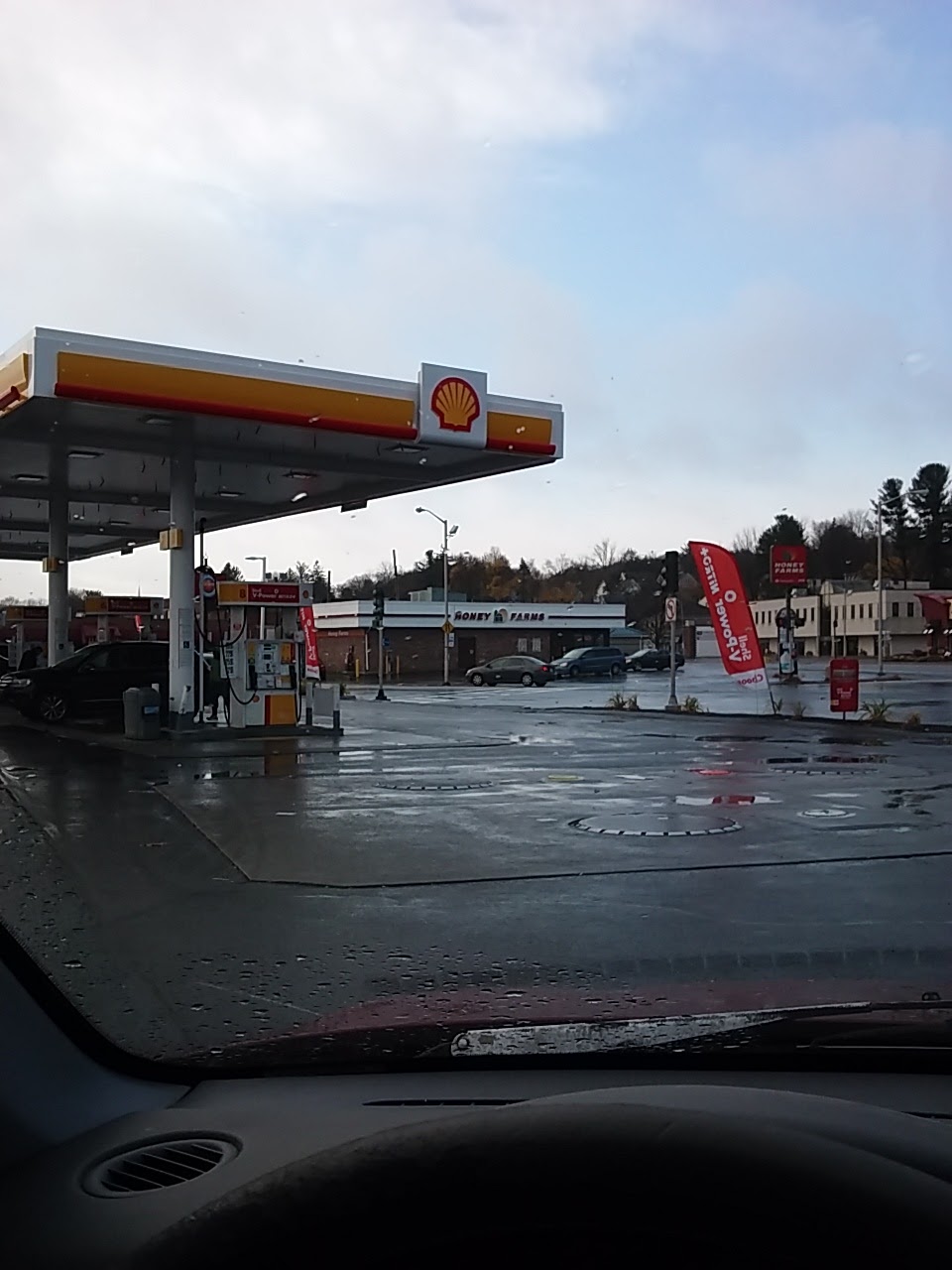 Nouria-Shell | meal takeaway | 340 Grove St, Worcester, MA 01605, USA | 5088317472 OR +1 508-831-7472