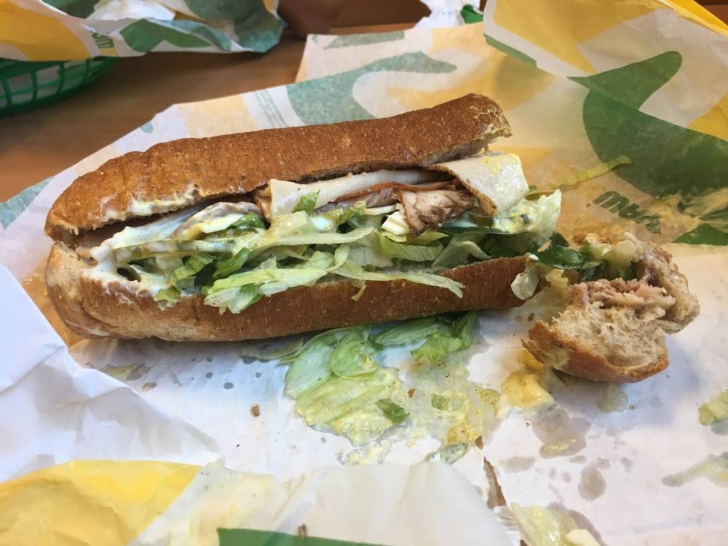 Subway | restaurant | 537 Beaver St, Sewickley, PA 15143, USA | 4127417811 OR +1 412-741-7811