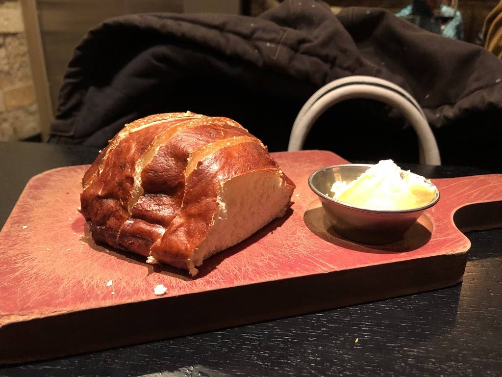 Coopers Hawk Winery & Restaurant | restaurant | 2501 Wabash Ave, Springfield, IL 62704, USA | 2173219100 OR +1 217-321-9100